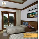 Azmakhan 3*
