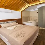 מלון Azmakhan 3*