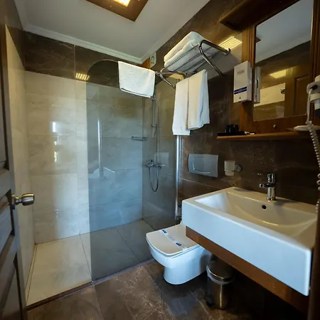 Azmakhan Hotel 3*