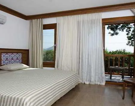Hotel Azmakhan 3*