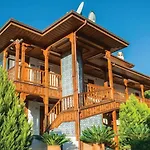 Azmakhan Hotel 3*